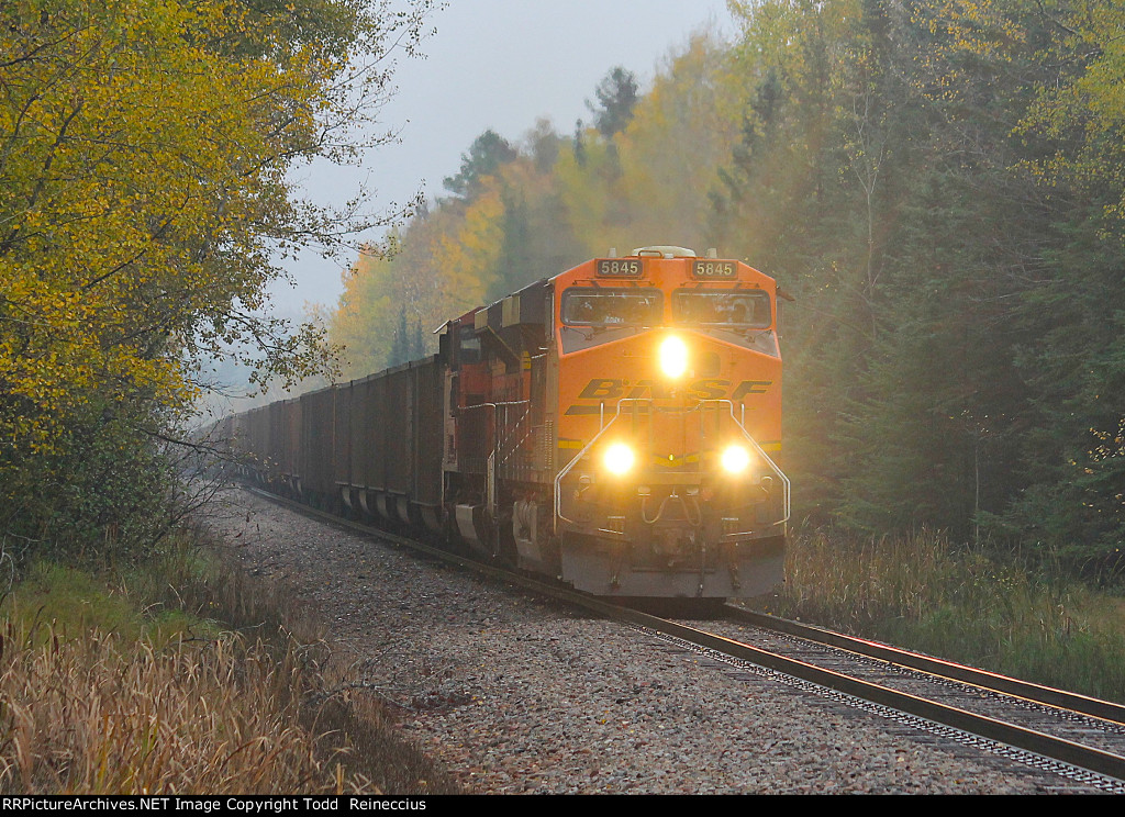 BNSF 5845